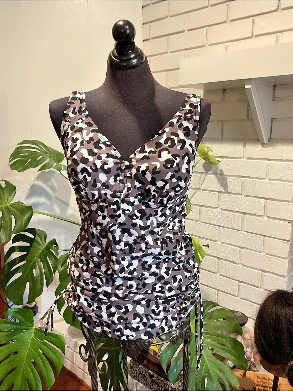 Silhouette Solution Leopard Ruched One Piece in Black & Pink Large Like New